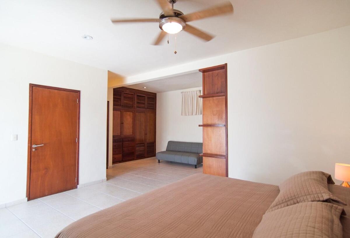 Lovely 4 Bedroom In The Heart Of Downtown * Playa del Carmen