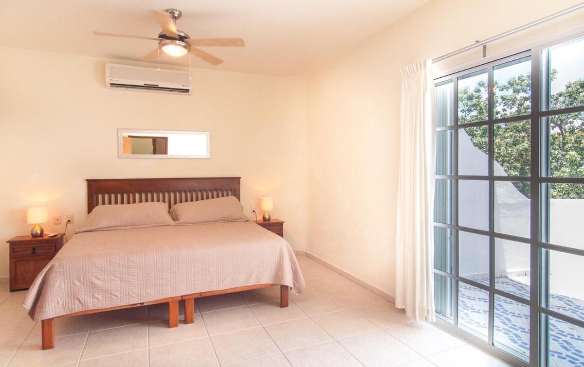 Apartment Lovely 4 Bedroom In The Heart Of Downtown Playa del Carmen